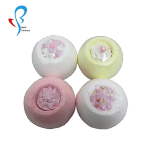 Wholesale Manufacturers Skin Care Relaxation Bath Flower Bomb Lavender with Jewelry inside Surprise Children Bath Bombs Et